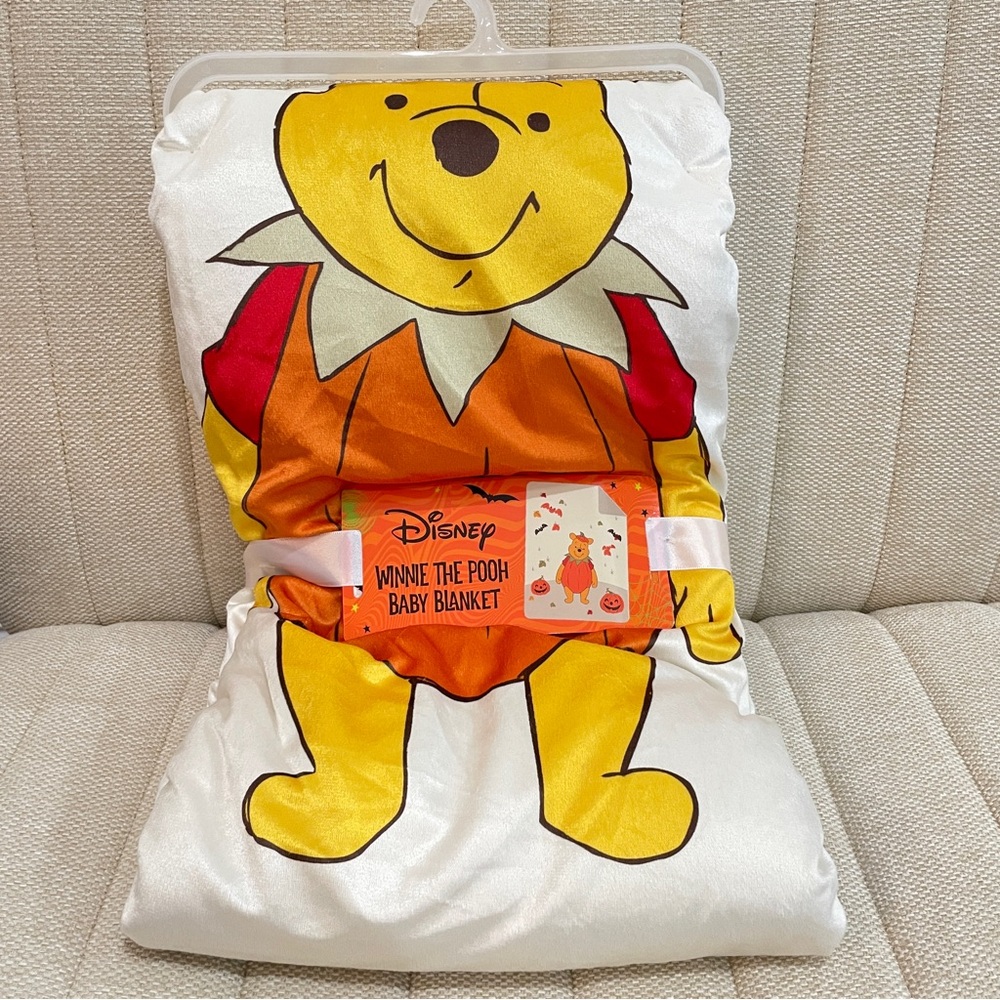 NEW Disney Winnie the Pooh Halloween Pumpkin Baby Blanket Sherpa Plush 30x40